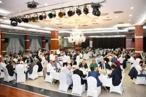 Esenyurt Belediyesi İftar Yemeği Programı 