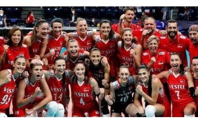 Kadın Voleybol Takımımızı Kutluyoruz...