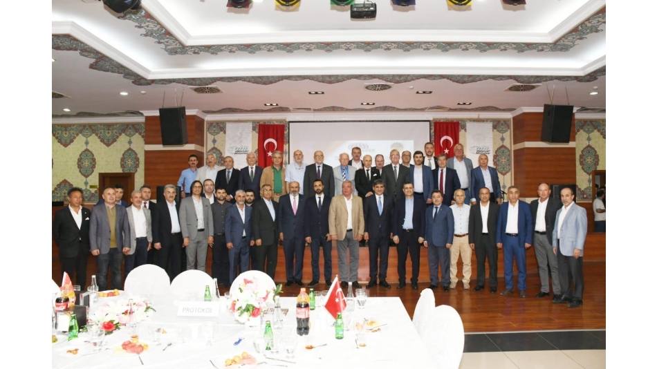Esenyurt Belediyesi İftar Yemeği Programı 